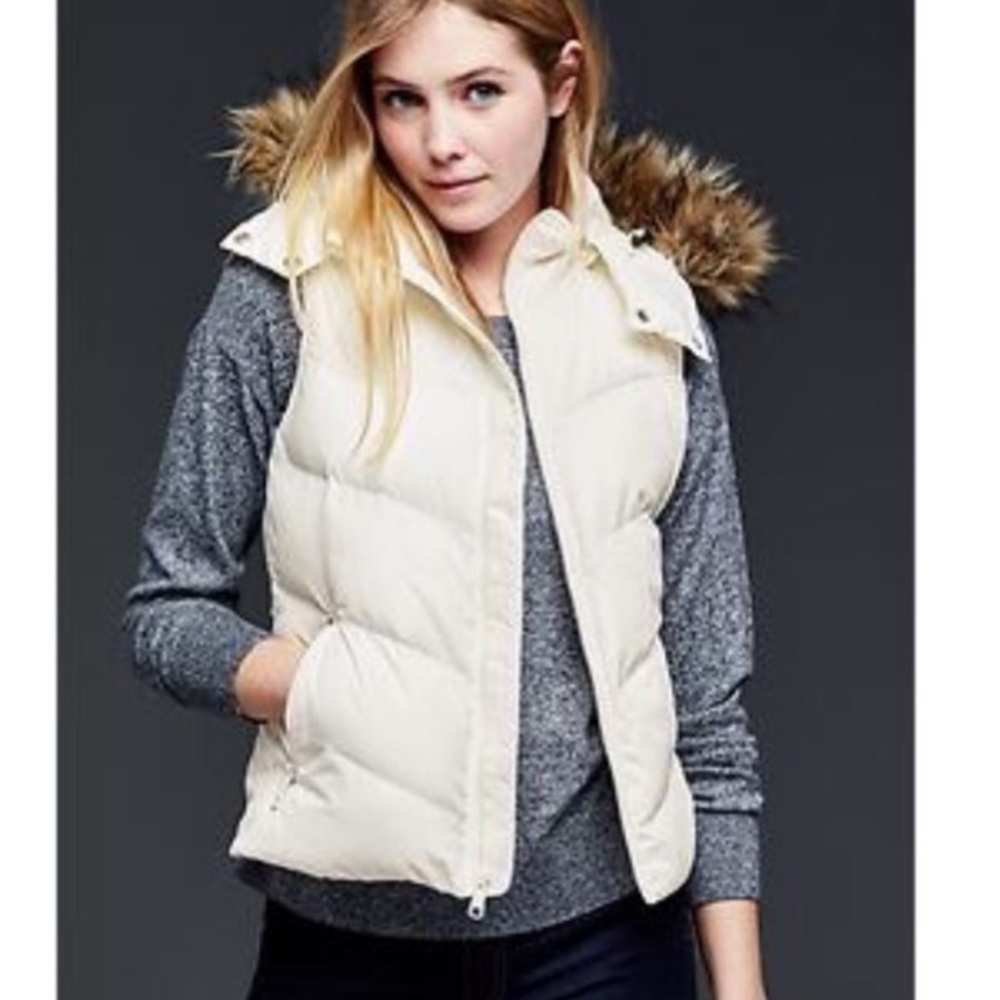 White Gap puffer vest